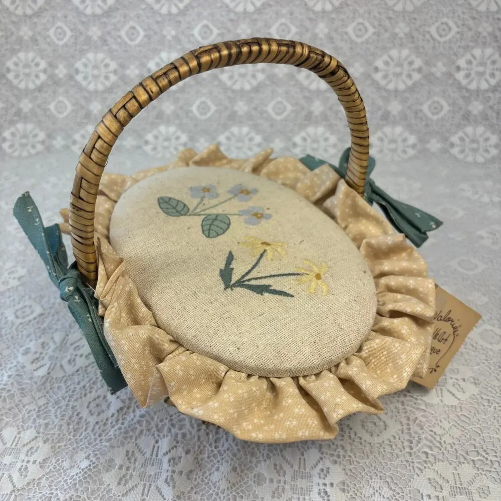 Valorie's Folk Art Appliqué Sewing Basket Wicker Basket with Pincushion Lid